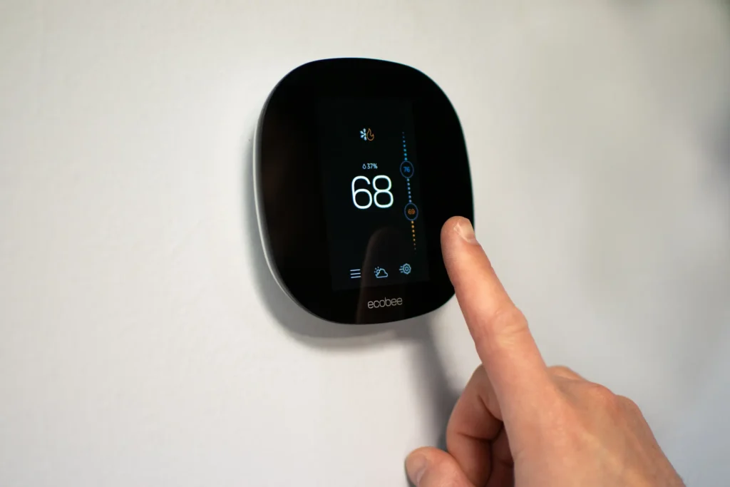 thermostat-lorenz plumbing heating and air-springfield