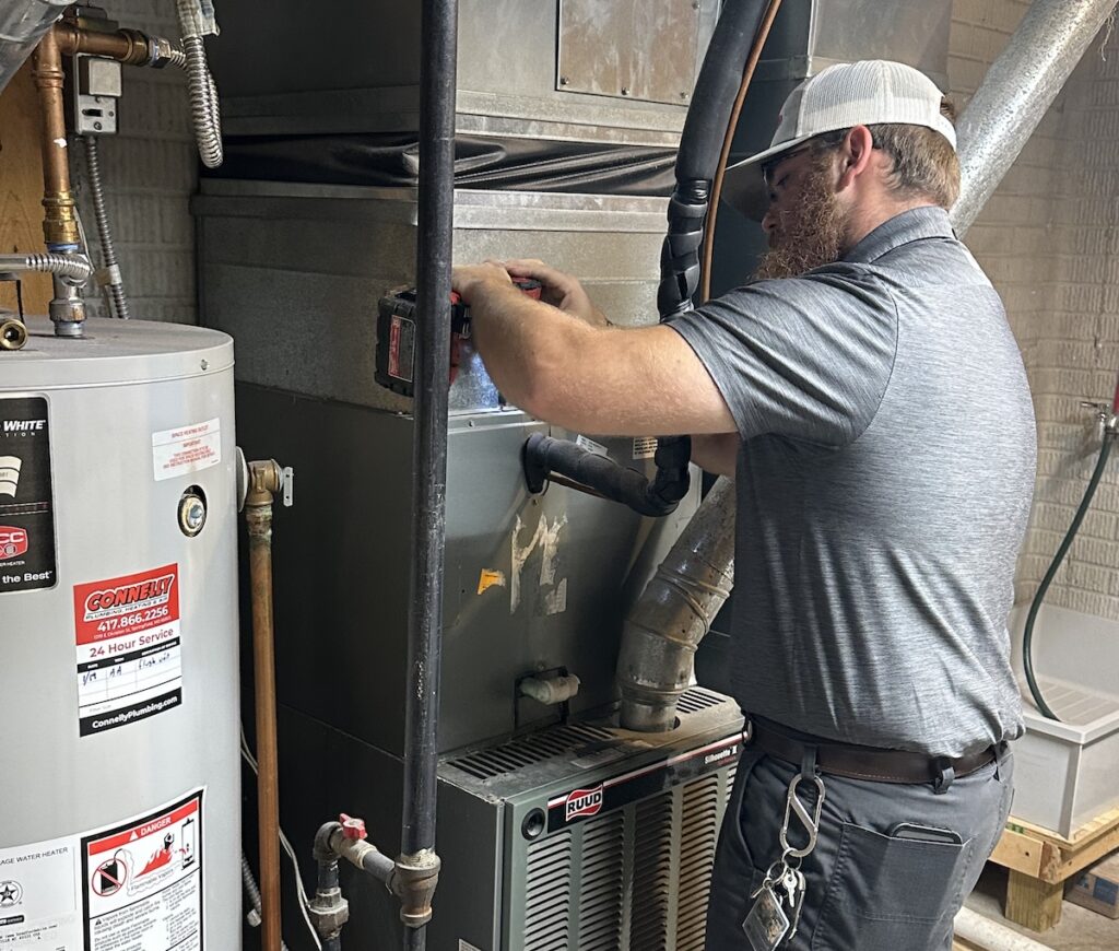 furnace repair lorenz team member