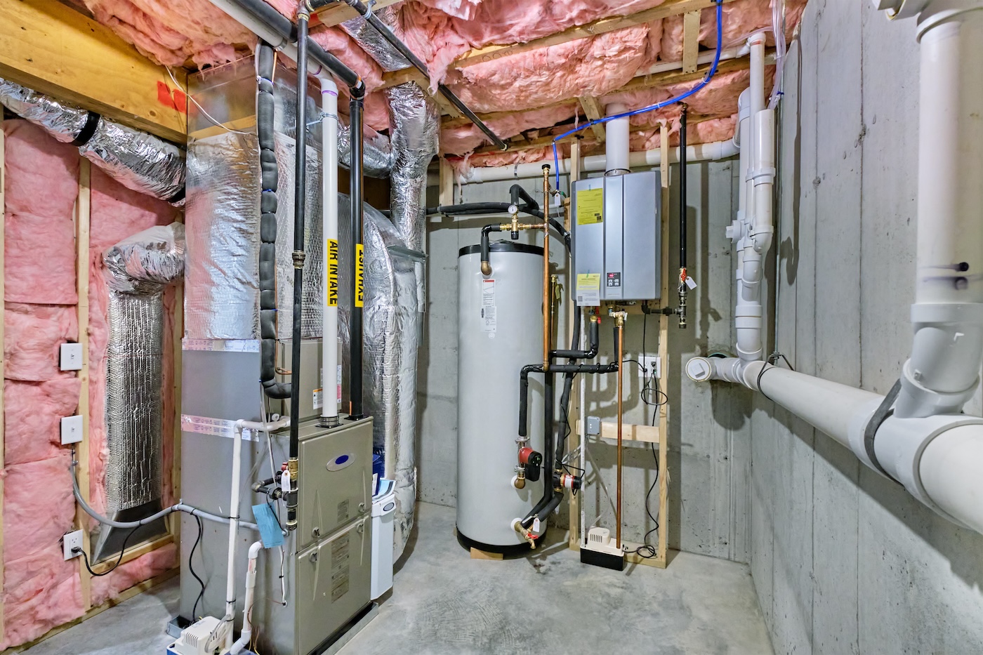 basement-with-new-furance-replacement-missouri