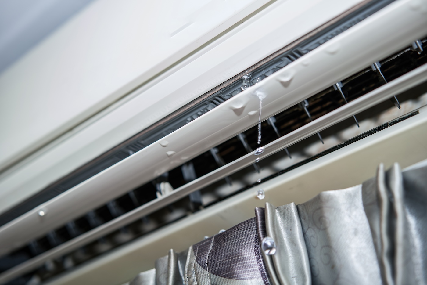 ac-leaking