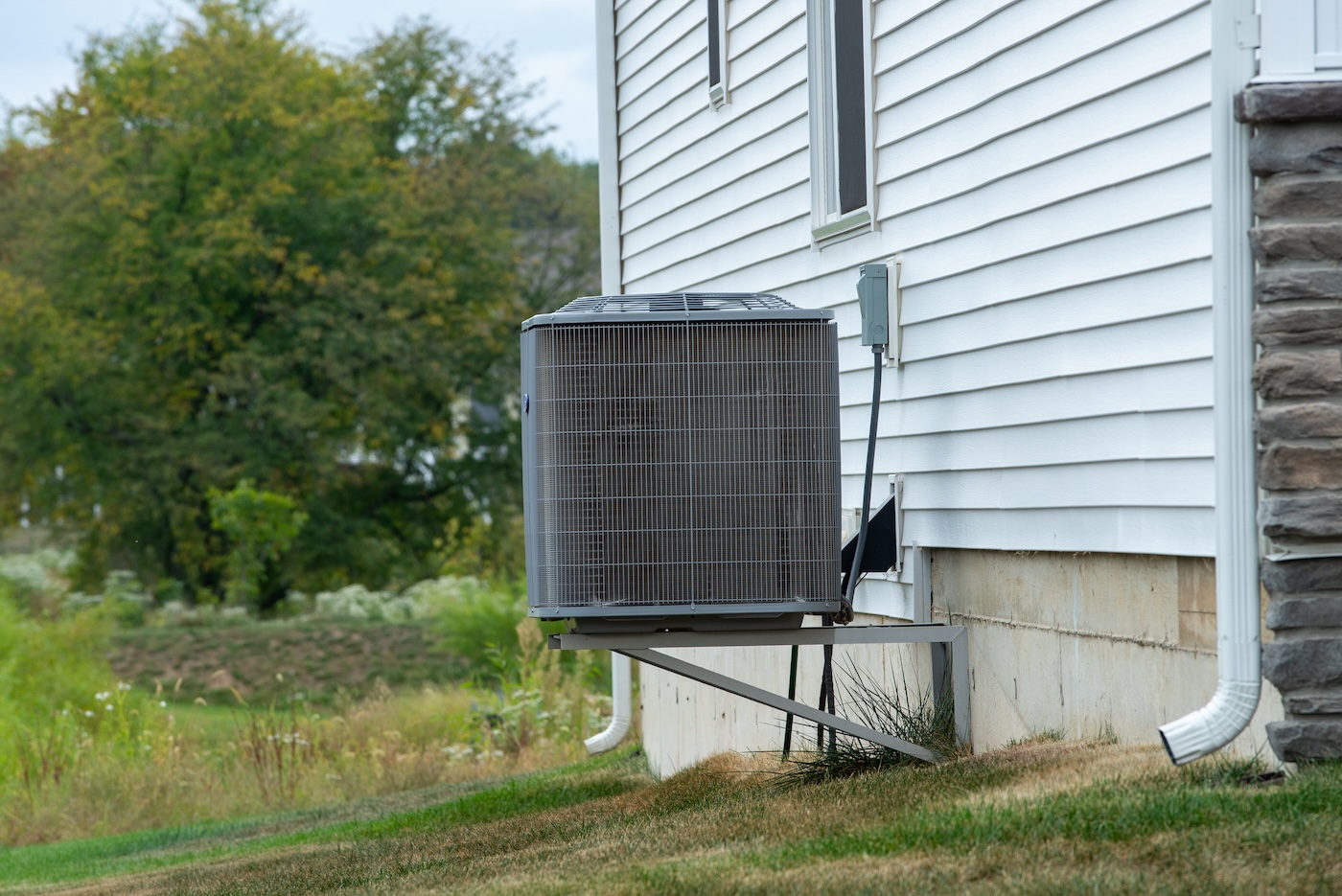 hvac-unit-on-the-side-of-residential-home-in-montana