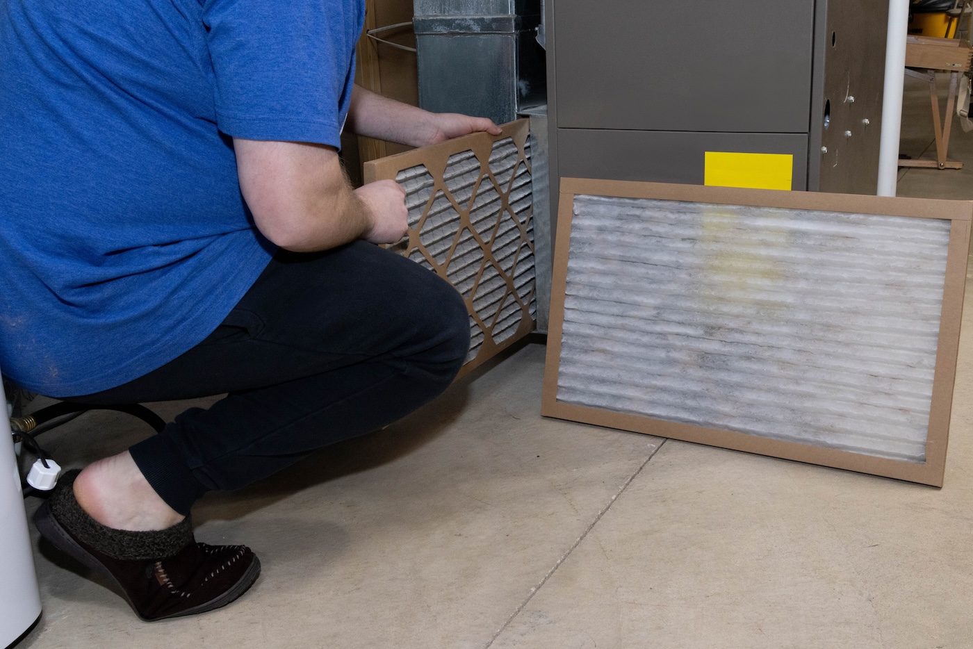 new-furnace-putting-in-new-filter